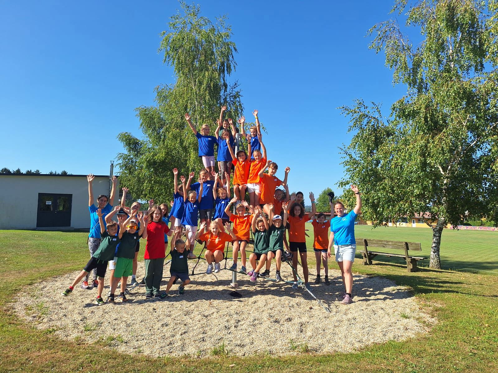 Kindercamp Gruppenfoto Deutsch Kaltenbrunn